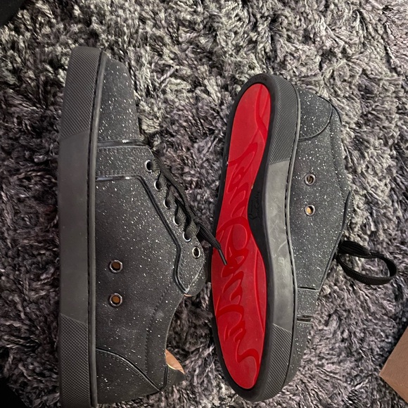 Womens Christian Louboutin sneakers - Picture 4 of 10